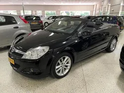 Zwart, metallic lak Gebruikt 2010 Opel Astra Cabriolet Cabriolet | € 7.750 (Duur)