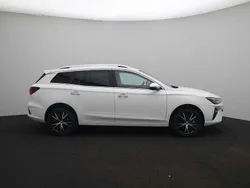 Wit Nieuw 2025 MG MG5 EV Long Range Luxury Stationwagen | € 31.145 (Iets duurder)
