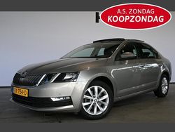 Zilver Gebruikt 2017 Skoda Octavia Business Line Hatchback | € 9.940 (Eerlijke prijs)