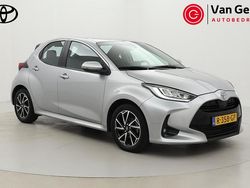 Grijs Gebruikt 2022 Toyota Yaris Hatchback | € 20.999 (Eerlijke prijs)