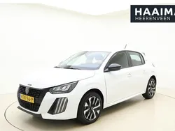 Wit Nieuw 2025 Peugeot 208 Style Hatchback | € 27.950 (Eerlijke prijs)
