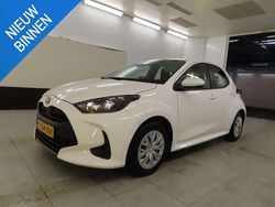 Wit Gebruikt 2023 Toyota Yaris Hybrid Active Hatchback | € 19.999 (Goede deal)