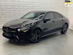 Zwart Gebruikt 2020 Mercedes CLA250e Business Sedan | € 31.749