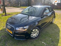 Zwart Gebruikt 2013 Audi A1 Attraction Hatchback | € 5.950 (Eerlijke prijs)