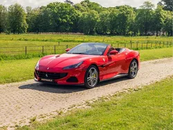 Rood Gebruikt 2022 Ferrari Portofino Cabriolet | € 285.000