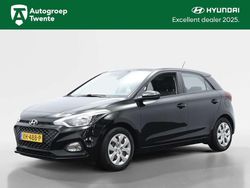 Phantom black (zwart metallic) Gebruikt 2019 Hyundai i20 Comfort Hatchback | € 11.450 (Eerlijke prijs)
