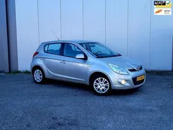 Grijs Gebruikt 2009 Hyundai i20 Hatchback | € 3.950 (Eerlijke prijs)