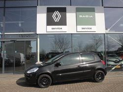 Zwart Gebruikt 2010 Renault Clio III Hatchback | € 3.925