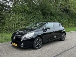 Zwart Gebruikt 2013 Renault Clio IV Expression Hatchback | € 5.995 (Eerlijke prijs)