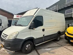 Wit Gebruikt 2007 Iveco Daily Van | € 3.900