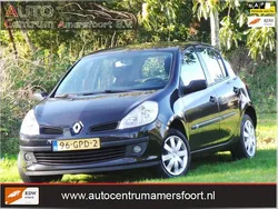 Zwart Gebruikt 2008 Renault Clio II Hatchback | € 2.449 (Eerlijke prijs)