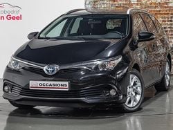 Zwart Gebruikt 2015 Toyota Auris Hybrid Hatchback | € 12.695 (Eerlijke prijs)