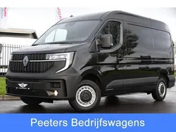 Zwart Nieuw 2024 Renault Master Black Edition Van | € 37.950 (Eerlijke prijs)
