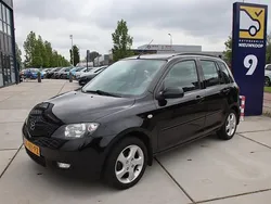 Zwart Gebruikt 2004 Mazda 2 Sportive MPV | € 2.449 (Duur)