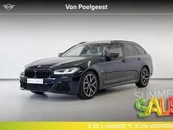 M carbonschwarz Gebruikt 2024 BMW 530e M Sport Stationwagen | € 55.795 (Eerlijke prijs)