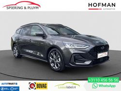 Grijs Gebruikt 2024 Ford Focus ST-Line Stationwagen | € 24.290 (Eerlijke prijs)