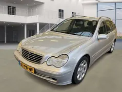 Grijs, metallic lak Gebruikt 2004 Mercedes C200 Avantgarde Stationwagen | € 2.650 (Eerlijke prijs)