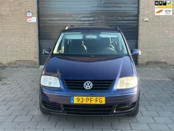Blauw Gebruikt 2004 VW Touran MPV | € 1.750 (Eerlijke prijs)