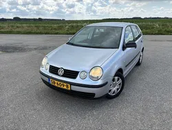 Grijs Gebruikt 2002 VW Polo Hatchback | € 900 (Goede deal)