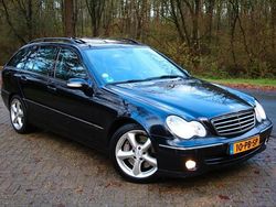 Blauw Gebruikt 2004 Mercedes C320 Avantgarde Stationwagen | € 3.300
