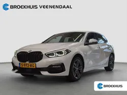 Wit Gebruikt 2023 BMW 118 Sport Line Hatchback | € 25.895 (Goede deal)