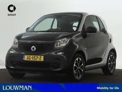 Bodypanels in black Gebruikt 2016 Smart ForTwo Coupé Pure Hatchback | € 8.495