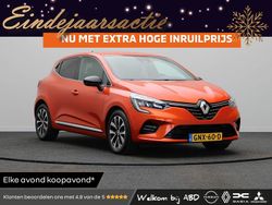 Oranje Gebruikt 2023 Renault Clio V Techno Hatchback | € 17.445 (Eerlijke prijs)
