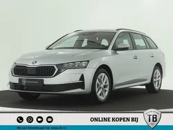 Grijs Nieuw 2024 Skoda Octavia First Edition Stationwagen | € 37.778 (Goede deal)