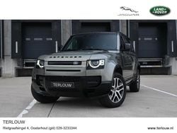 Pangea green (groen metallic)zwart Gebruikt 2024 Land Rover Defender SE Dynamic SUV | € 94.995 (Eerlijke prijs)