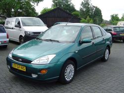 Groen Gebruikt 2000 Ford Focus Ghia Sedan | € 1.750 (Eerlijke prijs)
