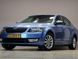 Blauw Gebruikt 2016 Skoda Octavia Business Line Hatchback | € 8.495 (Goede deal)