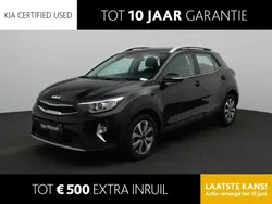 Zwart, metallic lak Gebruikt 2024 Kia Stonic SUV | € 26.400 (Eerlijke prijs)
