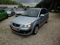 Grijs Gebruikt 2007 Kia Rio Hatchback | € 2.995 (Eerlijke prijs)