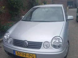 Grijs Gebruikt 2004 VW Polo Hatchback | € 3.500 (Duur)