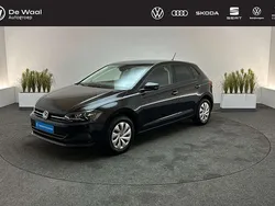 Deep black pearl effect Gebruikt 2021 VW Polo Highline Hatchback | € 18.900 (Goede deal)