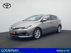 Grijs Gebruikt 2016 Toyota Auris Hybrid Trend Hatchback | € 15.885 (Iets duurder)