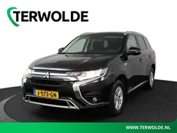Zwart Gebruikt 2020 Mitsubishi Outlander P-HEV SUV | € 20.900 (Goede deal)