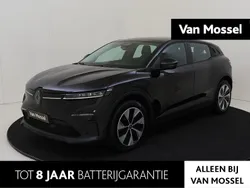 Noir étoilé gne Gebruikt 2023 Renault Mégane Evolution Hatchback | € 29.440 (Eerlijke prijs)