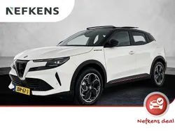 Wit Nieuw 2025 Alfa Romeo Junior Edizione Speciale SUV | € 41.635 (Duur)