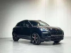 Zwart Gebruikt 2024 Porsche Macan Turbo SUV | € 77.950 (Eerlijke prijs)