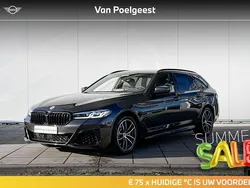 Grijs Gebruikt 2023 BMW 530e M Sport Stationwagen | € 48.900 (Eerlijke prijs)