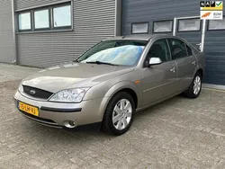 Grijs Gebruikt 2003 Ford Mondeo Collection Hatchback | € 1.799 (Eerlijke prijs)