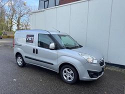 Zilver (metallic) Gebruikt 2017 Opel Combo Sport Sedan | € 6.000 (Iets duurder)