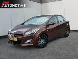 Oranje, metallic lak Gebruikt 2013 Hyundai i30 Hatchback | € 6.845 (Goede deal)