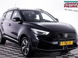 Zwart Gebruikt 2023 MG ZS Comfort Sedan | € 18.990 (Goede deal)
