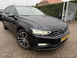 Zwart Gebruikt 2020 VW Passat Business Stationwagen | € 14.999 (Super prijs)