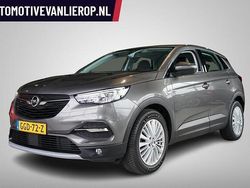 Grijs (metallic) Gebruikt 2020 Opel Grandland X Innovation SUV | € 15.495 (Goede deal)