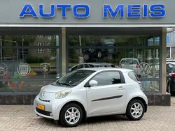 Grijs Gebruikt 2010 Toyota iQ Hatchback | € 3.495 (Eerlijke prijs)