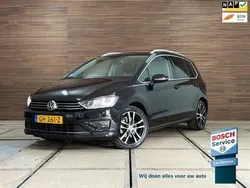 Zwart, metallic lak Gebruikt 2015 VW Golf Sportsvan Highline MPV | € 13.890 (Eerlijke prijs)