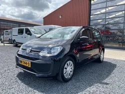 Zwart Gebruikt 2017 VW up! move up! Hatchback | € 6.950 (Eerlijke prijs)